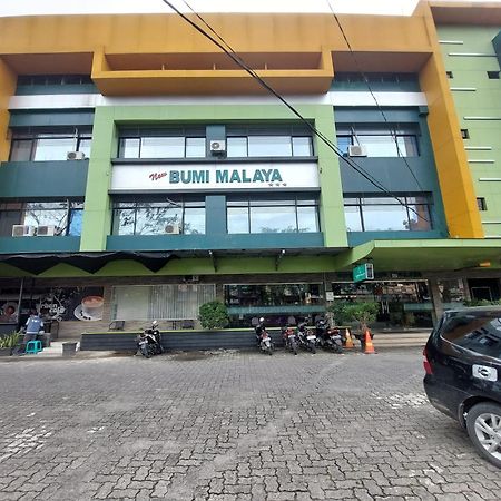 Hotel Bumi Malaya Medan Exterior photo