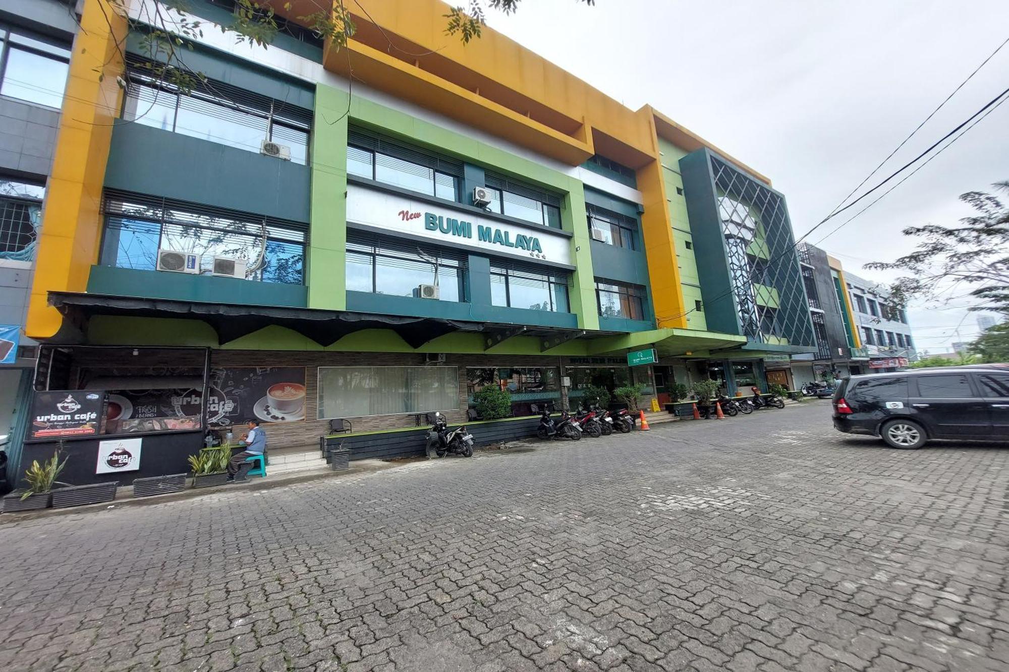 Hotel Bumi Malaya Medan Exterior photo